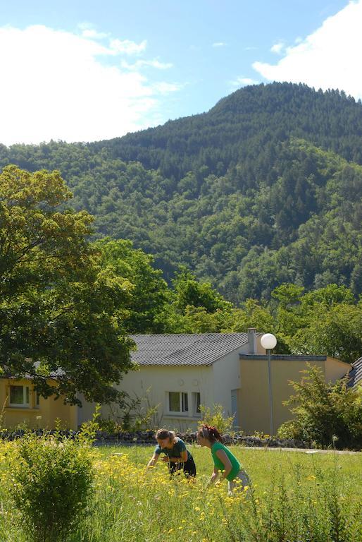 Vvf Les Cevennes Hotel Bédouès Exterior foto