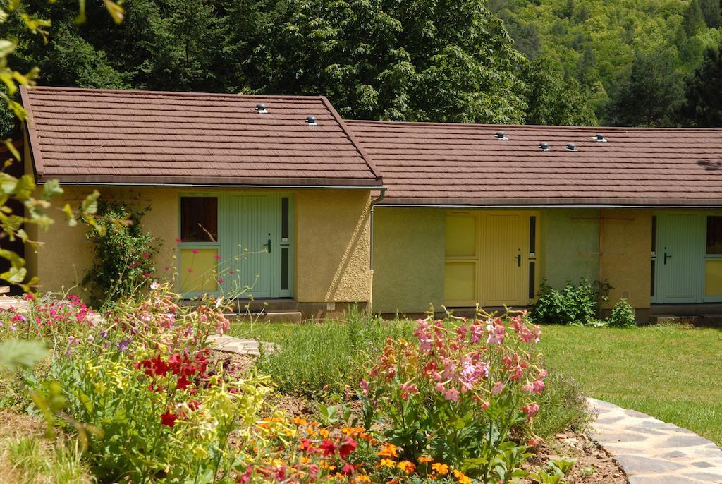 Vvf Les Cevennes Hotel Bédouès Exterior foto